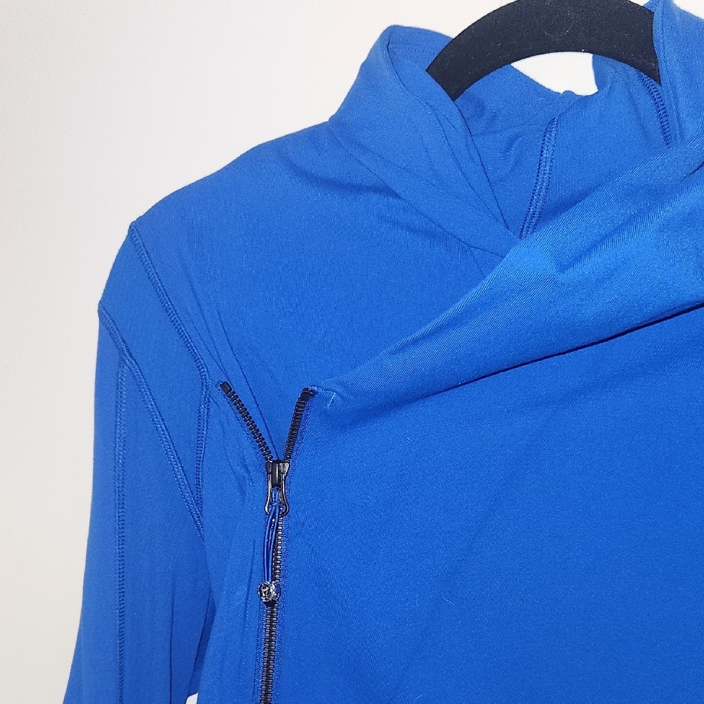 lululemon athletica Asymmetrical Zip Blue Jacket - Picture 4 of 8